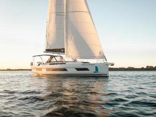 Segelboot Dufour 44 Yachtcharter in Yachthafen Hohe Düne
