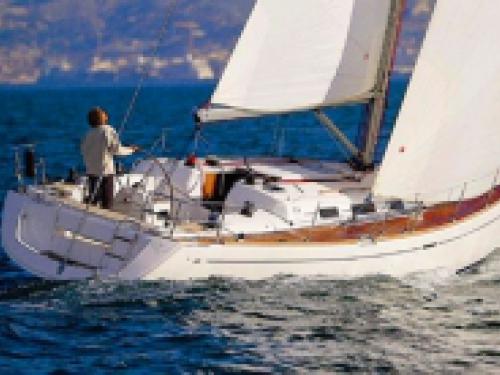 Sailing yacht Dufour 44 for rent in Izola