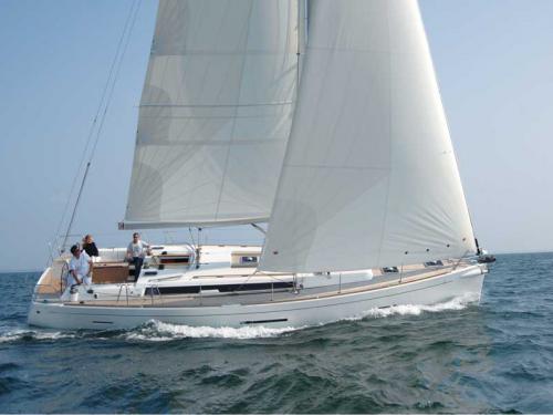 Yacht Dufour 450 Grand Large Yachtcharter in Marina Frapa