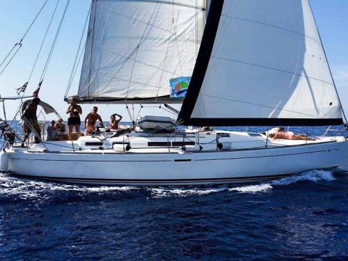 Sailing yacht Dufour 455 Grand Large for hire in Lavrio