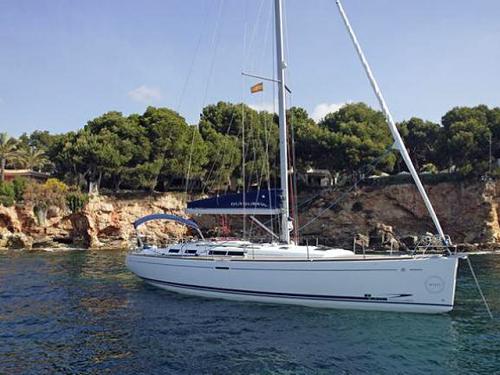 Yacht Dufour 455 Grand Large for rent in Birgu