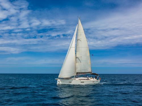 Segelboot Dufour 460 Yachtcharter in Palermo