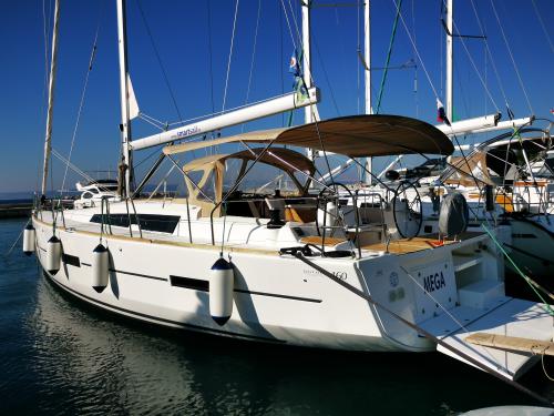 Segelboot Dufour 460 chartern in Marina Novi Segelboot Dufour 460 chartern in Marina Novi