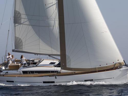 Sailboat Dufour 460 Grand Large for rent in Harbor Light Marina