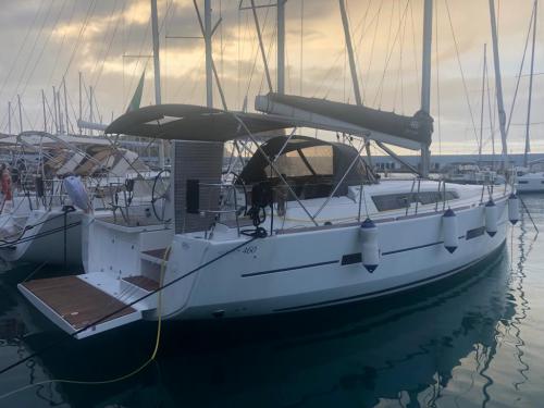 Segelyacht Dufour 460 Grand Large Yachtcharter in Messina
