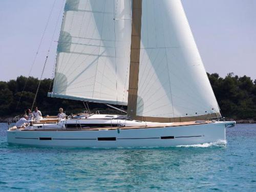 Sailboat Dufour 460 for rent in Marsala