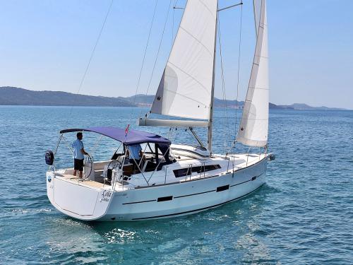 Segelyacht Dufour 460 Grand Large Yachtcharter in Marina Dalmacija