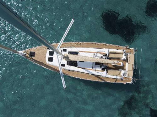 Yacht Dufour 460 Grand Large chartern in Lavrio