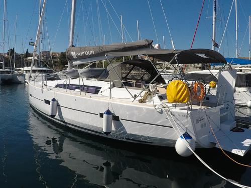 Sailing yacht Dufour 460 for rent in Sibenik
