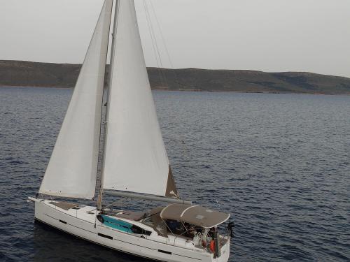 Segelyacht Dufour 460 Grand Large Yachtcharter in Lavrio
