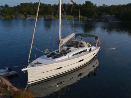 Yacht Dufour 460 for rent in Saltsjobaden