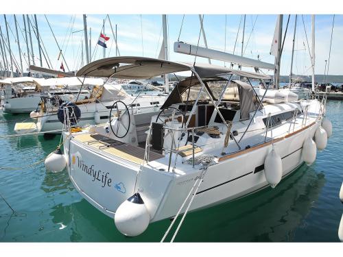 Yacht Dufour 460 Grand Large chartern in Biograd na Moru