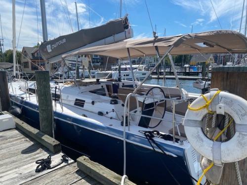 Sailing yacht Dufour 470 for charter in Nanny Cay Marina