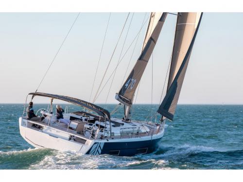 Yacht Dufour 470 for rent in Grimaud