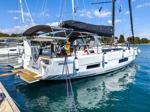 Segelyacht Dufour 470 chartern in Marina Polesana