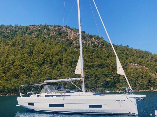 Sailboat Dufour 470 available for charter in Orhaniye