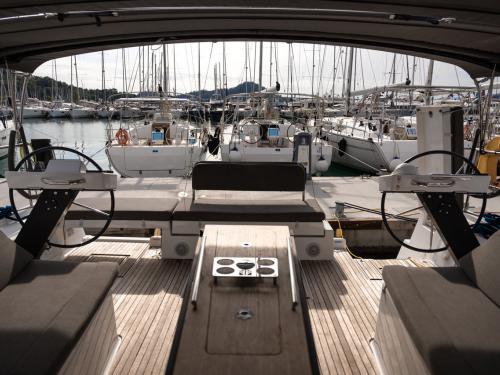 Yacht Dufour 470 for hire in Goecek