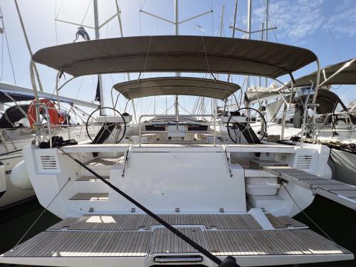 Yacht Dufour 470 chartern in Athen