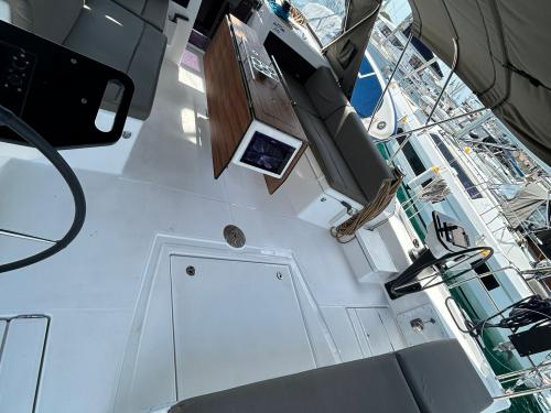 Sailing yacht Dufour 470 available for charter in Marina Sangulin