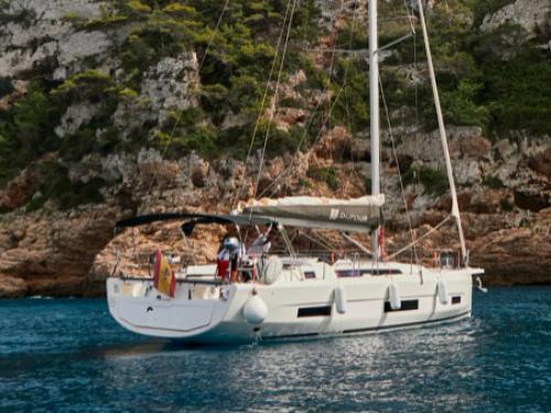 Sailing boat Dufour 470 for rent in Sant Antoni de Portmany