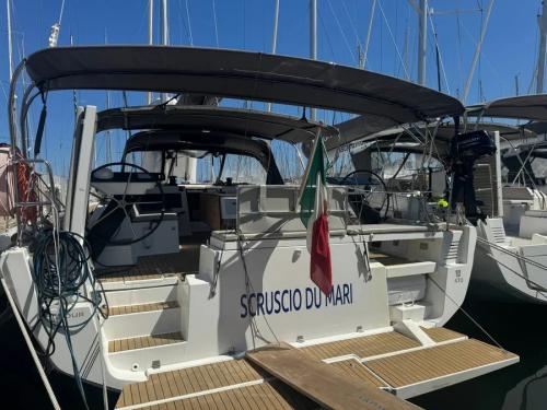 Segelboot Dufour 470 chartern in Procida