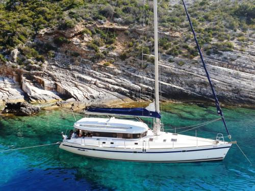 Sailing yacht Dufour 50 for rent in Primosten