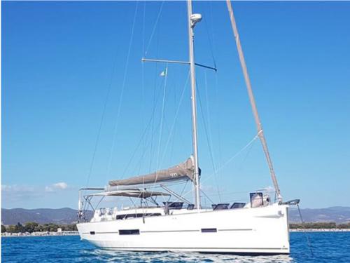 Sailing boat Dufour 500 Grand Large available for charter in Fethiye