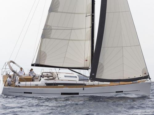 Sailboat Dufour 520 Grand Large for hire in Nikiti