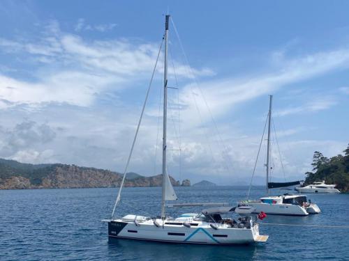 Yacht Dufour 530 available for charter in Goecek