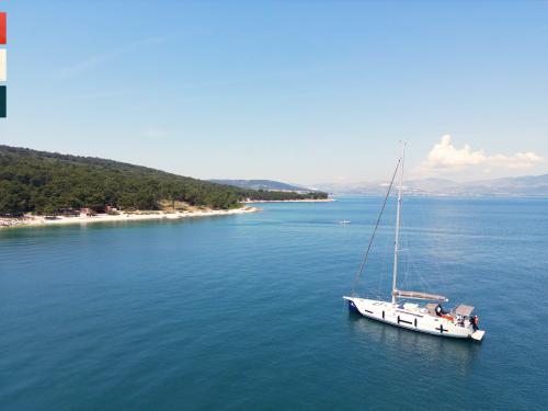 Segelyacht Dufour 530 Yachtcharter in Kastel Gomilica