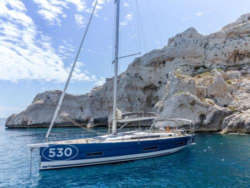 Sailing yacht Dufour 530 for rent in Vodice Sailing yacht Dufour 530 for rent in Vodice