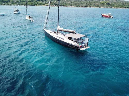 Sailing yacht Dufour 56 for hire in Portisco