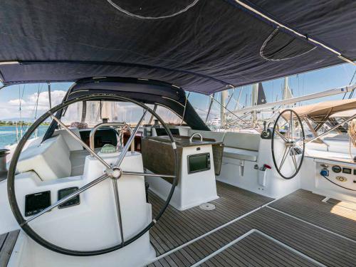 Segelyacht Dufour 560 Grand Large Yachtcharter in Gouvia Marina
