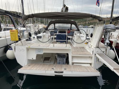 Segelyacht Dufour 560 Grand Large chartern in Athen