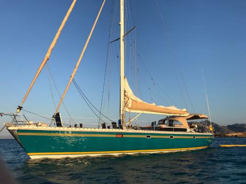 Yacht Dynamique 62 for rent in Parikia