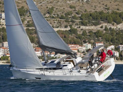 Segelyacht E4 chartern in Pomer