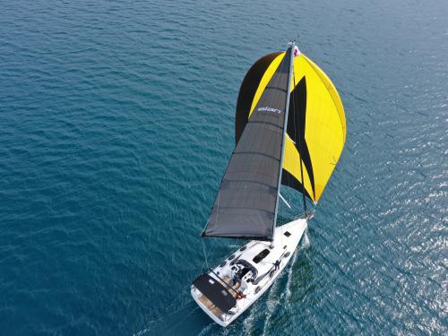 Segelboot E6 Yachtcharter in Marina Kornati