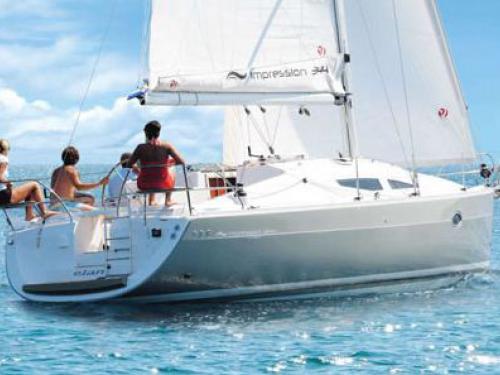 Elan 344 Impression Segelyacht Charter Pula