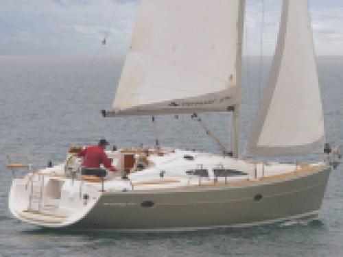 Yacht Elan 384 Impression for charter in Marina Izola