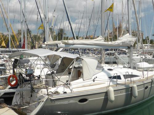 Yacht Elan 384 Impression chartern in Yachthafen von Palma
