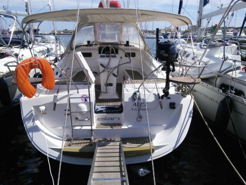 Sailboat Elan 384 Impression for rent in Port Lavrio