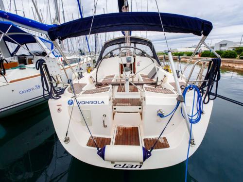 Segelyacht Elan 40 Yachtcharter in Marina Dalmacija