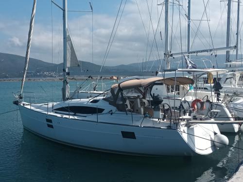 Yacht Elan 40 Impression Yachtcharter in Lefkas