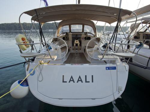 Segelyacht Elan 40 Impression chartern in Marina Polesana