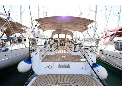 Yacht Elan 40 Impression for rent in Sutomiscica