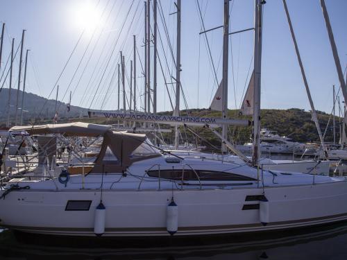 Segelboot Elan 40 Impression Yachtcharter in Pula