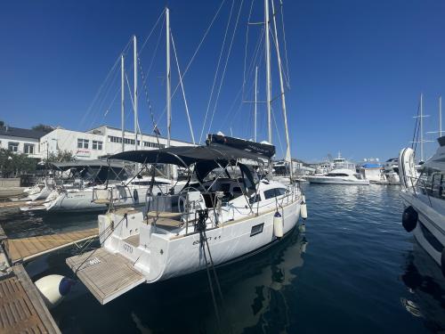 Segelboot Elan 40 Impression chartern in Sibenik