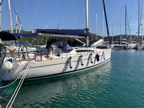 Sailing yacht Elan 410 for charter in Skradin