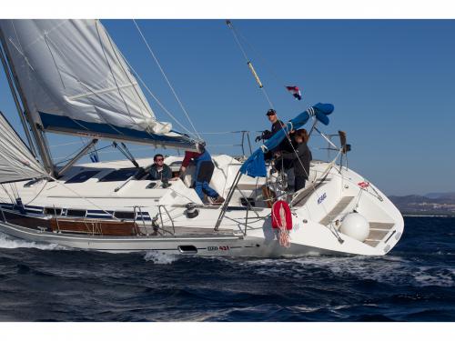Segelyacht Elan 431 Yachtcharter in Betina