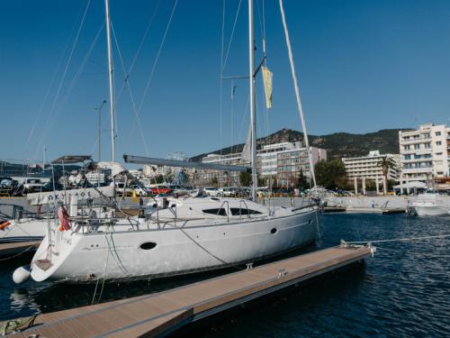 Yacht Elan 434 Impression Yachtcharter in Marina Dalmacija